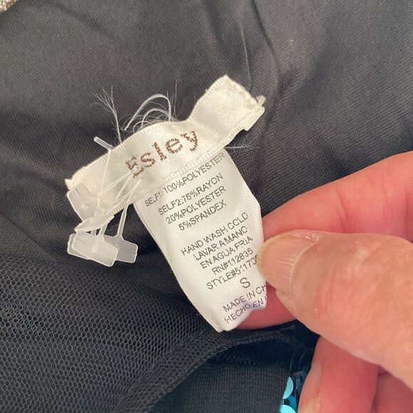 New Esley Multi Color Sequined Party Dress with Mesh Neckline Size S - Picture 8 of 11